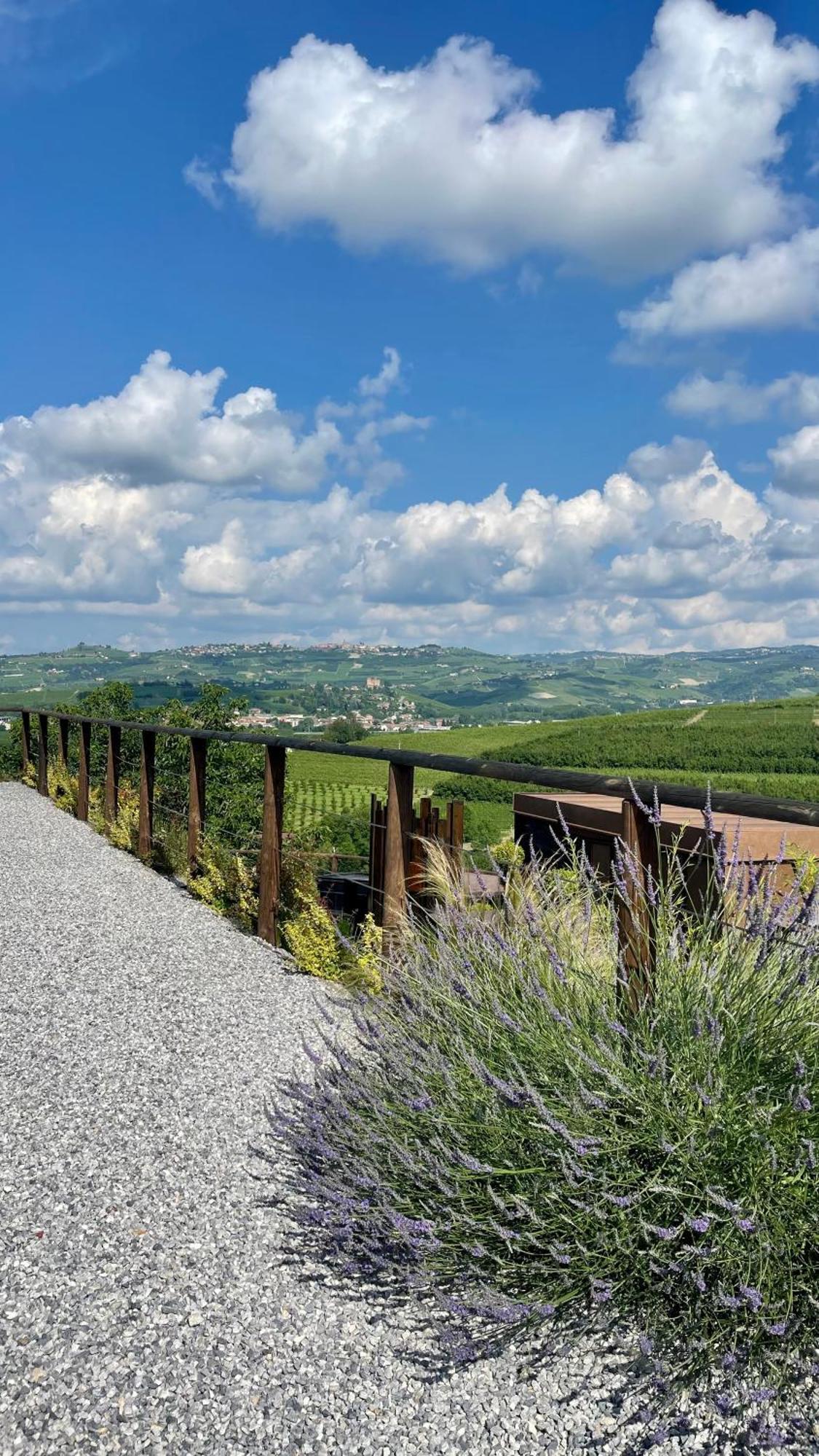 Il Grecale - Camere E Appartamenti La Morra Exterior foto