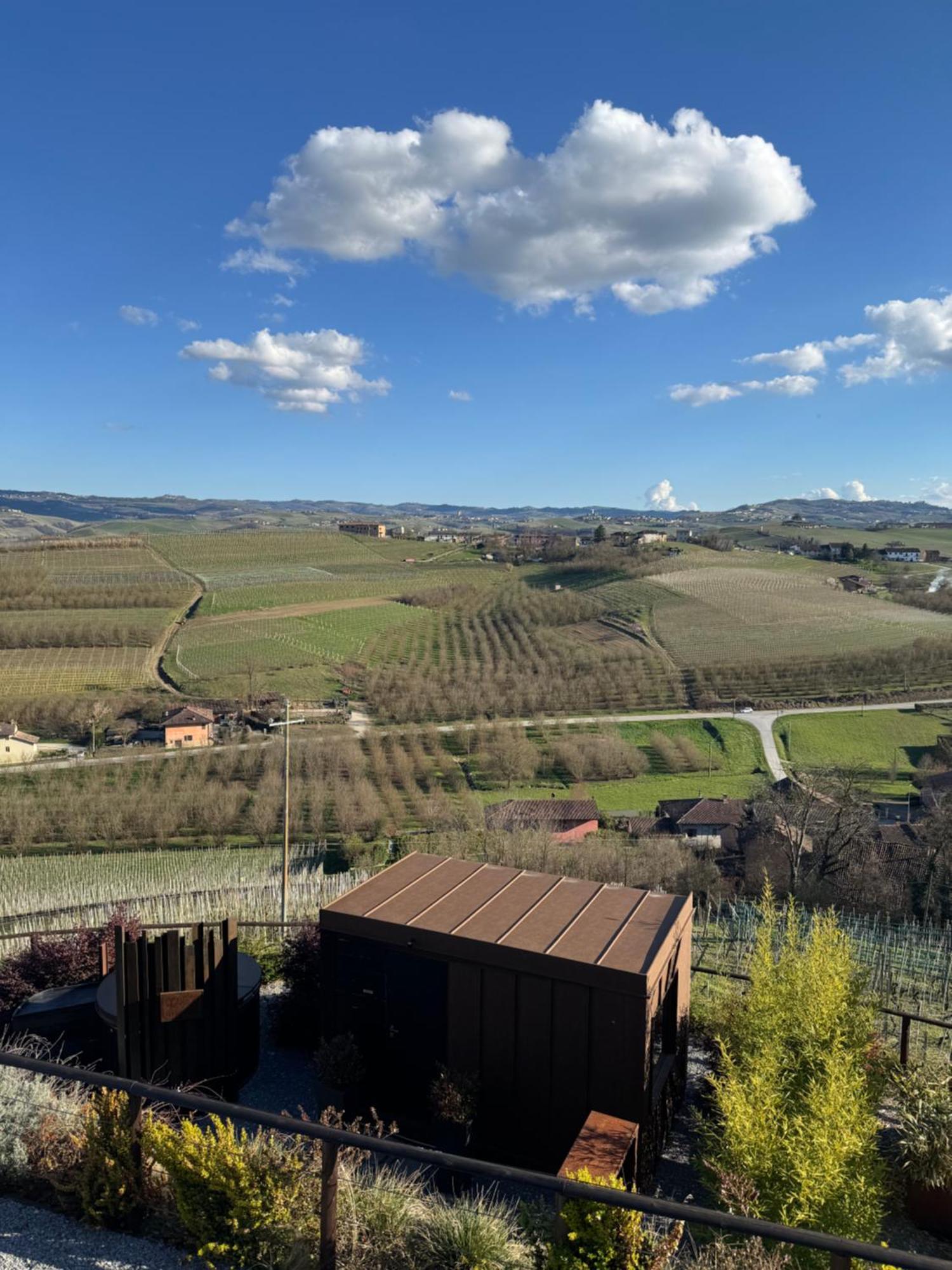 Il Grecale - Camere E Appartamenti La Morra Exterior foto